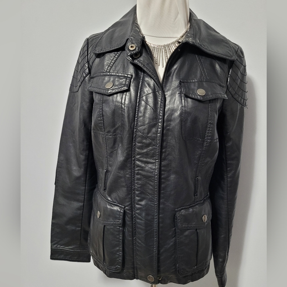 Kismet Faux Leather Moto style jacket, size small‎ - Picture 2 of 7